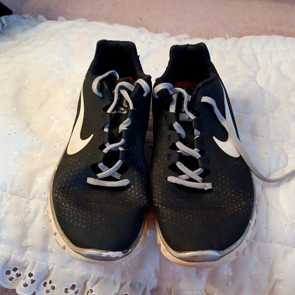 NIKE FREE 3.0 Ladies Sneakers 9.5. GUC  Having to give up running. - Picture 3 of 8